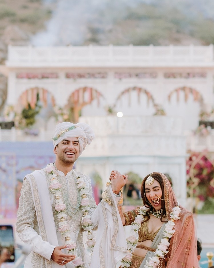 Ruhani × Manav